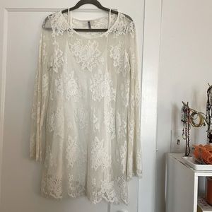 Urban outfitters lacy dress size M (worn once)